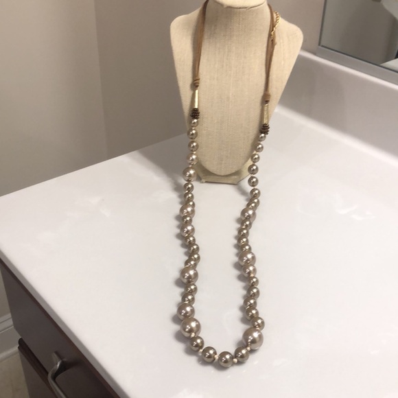 Chico’s NWT Isabel long single strand faux gold beaded necklace - Picture 4 of 7